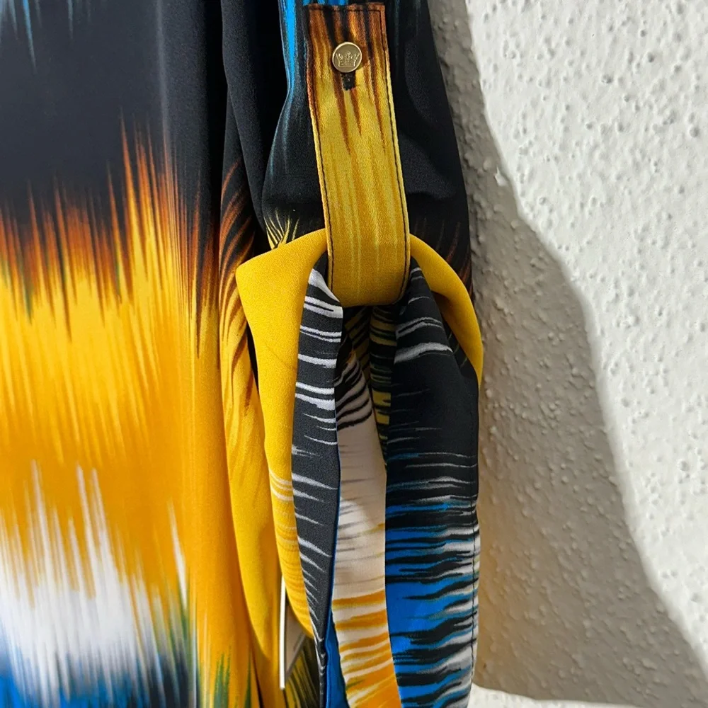 NWT Chaus NY  ladies Blouse Size Xl Blue, Blk & Yellow Pattern. - Picture 6 of 9